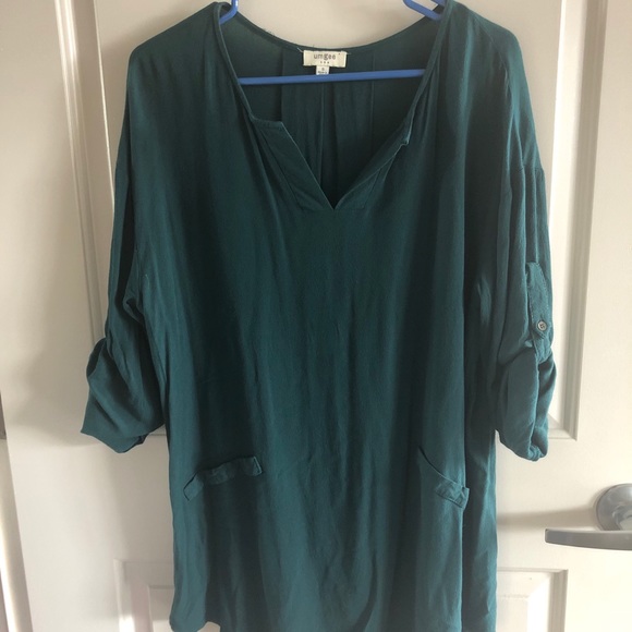 Green tunic - Picture 2 of 3